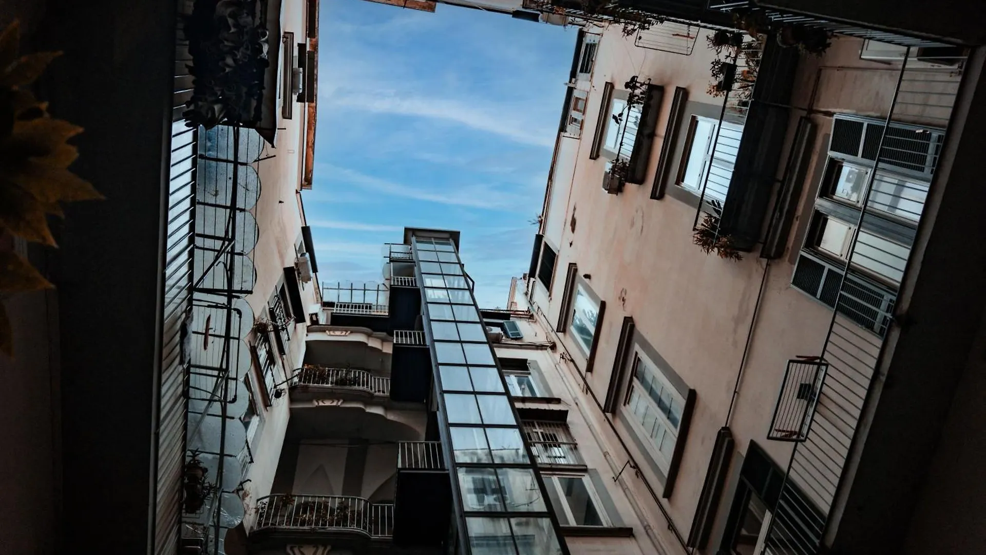 Napoli Oltre Rooms 0*,  Italia